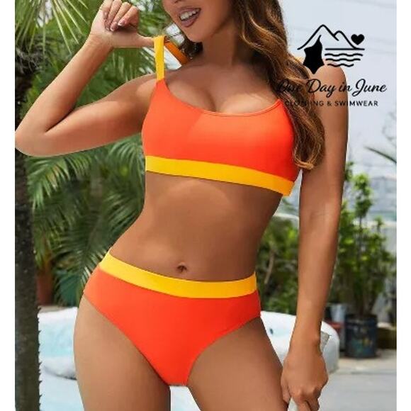 Charmleaks Crop Top Bikini Swimsuit Size S - Picture 1 of 6